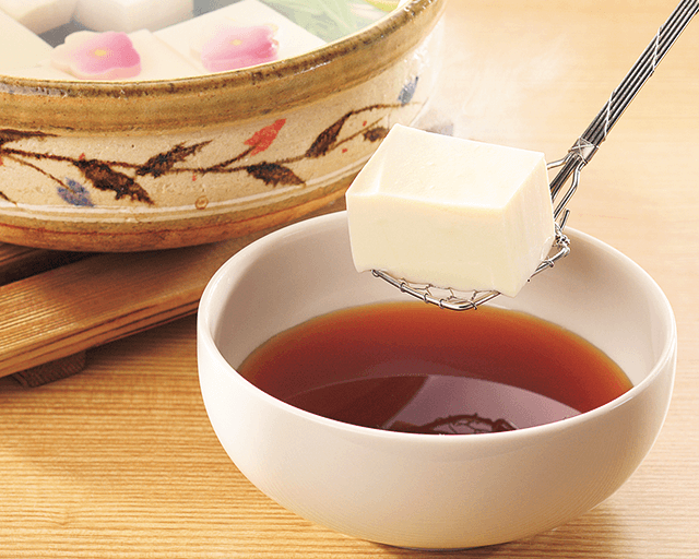 ほんのり酸味♥さわやかゆず風味 CO・OP香り豊かなゆず果汁ぽん酢 味わいまろやかで酸味も良いです。従来品をよく購入していましたが、こちらの方が口あたりがさっぱりとしていいですね。 (宇治金時さん)