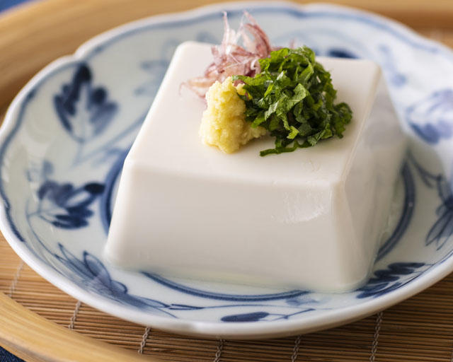 原料に北海道産ユキホマレ大豆を使用 甘みの強さが特徴! CO・OP北の国 ゆきほまれ大豆絹